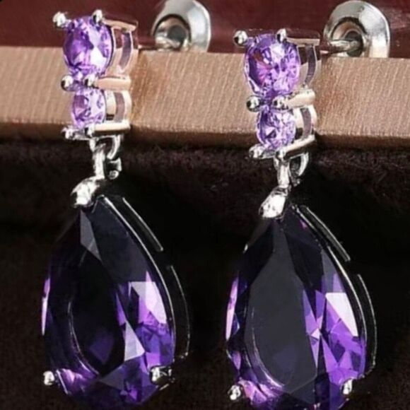 AYH2 Lovely Amethyst Teardrop Zircon Stud Earrings - Picture 1 of 15
